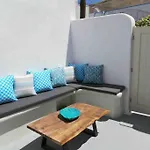 Cave At White Rock - Private Outdoor Jacuzzi Holiday home *