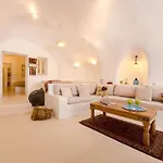 Cave At White Rock - Private Outdoor Jacuzzi Holiday home Karterados (Santorini)