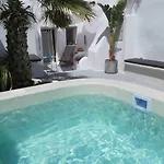 Cave At White Rock - Private Outdoor Jacuzzi Holiday home