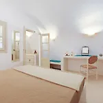 Cave At White Rock - Private Outdoor Jacuzzi Holiday home Karterados (Santorini)