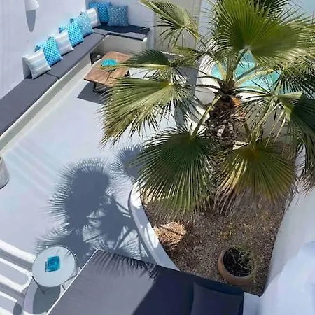 Cave At White Rock - Private Outdoor Jacuzzi Tatil Evi Karterados (Santorini)