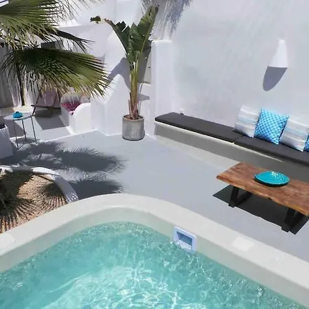 Tatil Evi Cave At White Rock - Private Outdoor Jacuzzi Karterados (Santorini)