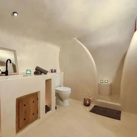 Cave At White Rock - Private Outdoor Jacuzzi Tatil Evi *