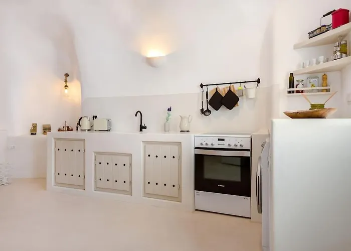 Cave At White Rock - Private Outdoor Jacuzzi * Karterados (Santorini)