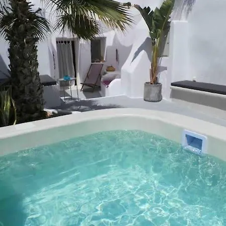 Cave At White Rock - Private Outdoor Jacuzzi Holiday home