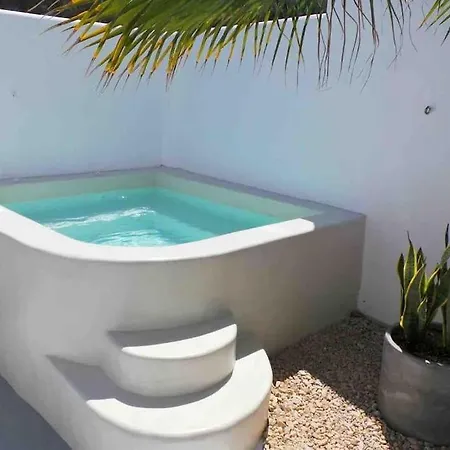 Cave At White Rock - Private Outdoor Jacuzzi Holiday home Karterados (Santorini)