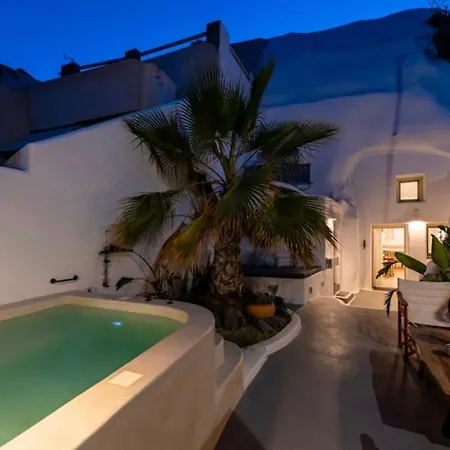 Hébergement de vacances Cave At White Rock - Private Outdoor Jacuzzi *