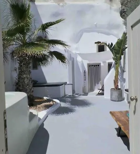 Cave At White Rock - Private Outdoor Jacuzzi Karterados (Santorini)