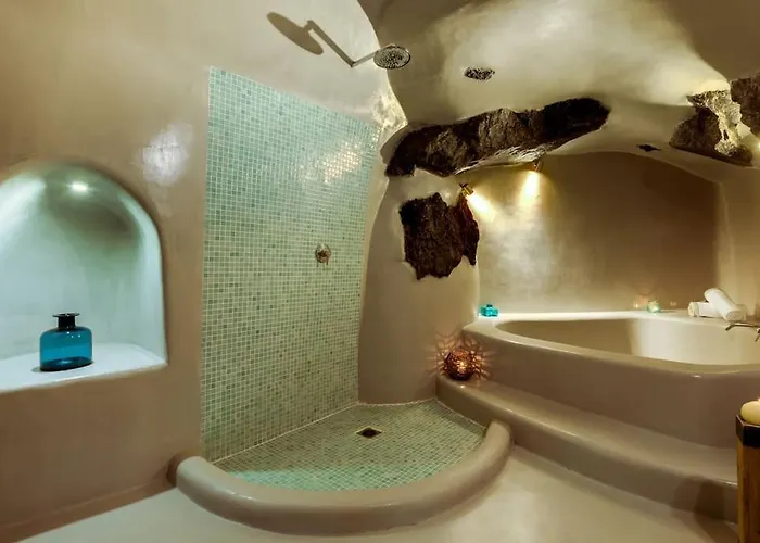 Prázdninový dům Cave At White Rock - Private Outdoor Jacuzzi Karterados (Santorini)